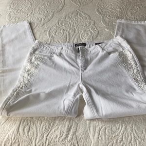 Earl Jeans With Lace Adornments Size 12